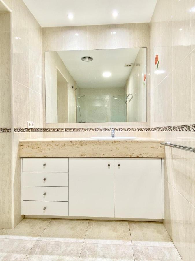 Appartement Devant La Plage Roses Ngoại thất bức ảnh